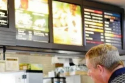 Fast Food Business 2024: फास्ट फूड बिजनेस कैसे स्टार्ट करें, महीने की होगी मोटी कमाई